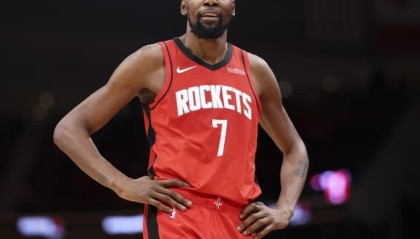 KAIYUN体育-火箭16分逆转！杜兰特18+7文班21中5，申京20+13+9，探花爆发立功