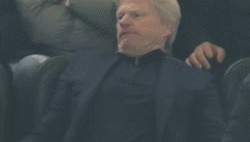 KAIYUN体育-放生对手，裁判助攻，这支拜仁气得卡恩“兽性复发”