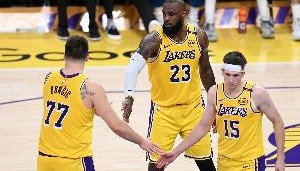 湖人下赛季预计首发：东契奇 里夫斯 詹姆斯 八村塁 艾顿